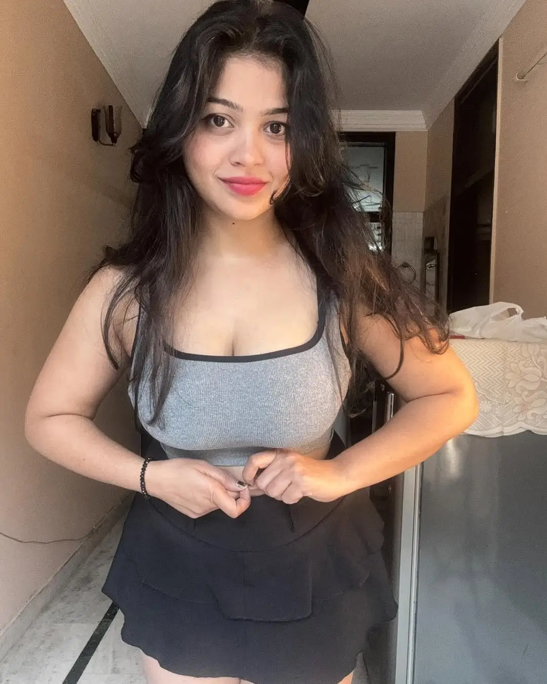 Mamta patel 🟢 🎋1 hr ➡ 1500 /- 🟡🎋. 2 hr ➡ 2500 /- 🔵. 3 hr ➡🪻 3000 /- 🟢. 4 hr 👉 3500 /- 🟣 full nigh🎋t ➡ 4500 /..